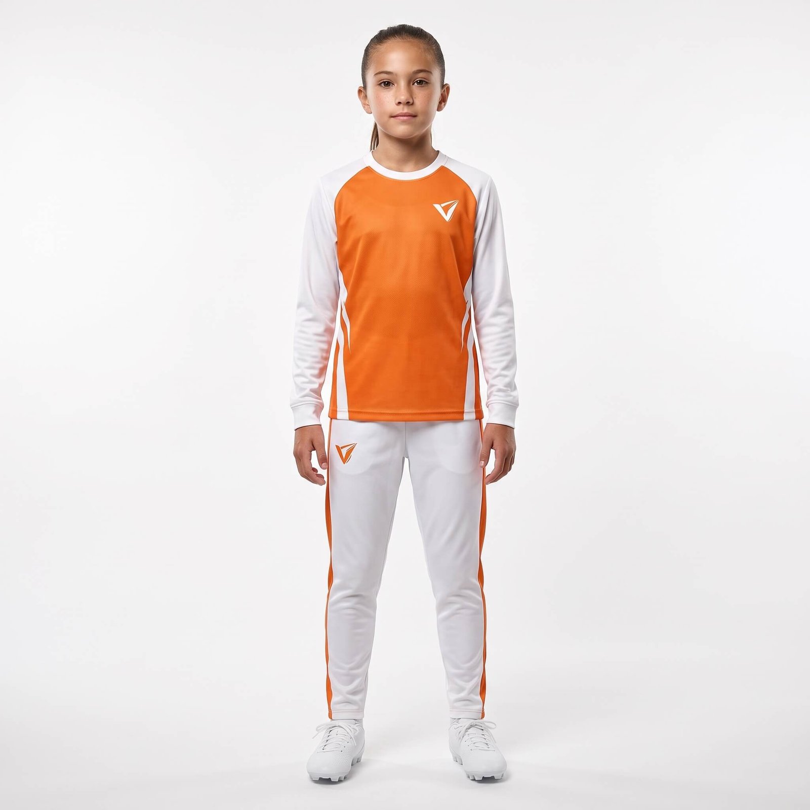 Vyron Velocity Serie Unser nach Schweizer Ingenieurskunst entwickeltes Textilportfolio trägt die Vision Ihres Vereins in jeden Bereich des Spielfelds. Mit einer Größenauswahl von S bis 2XL und Optionen für Standard-, Technik- oder Jacquard-Stoffe bauen wir eine vollständige, maßgeschneiderte Identität für Ihr Team auf.