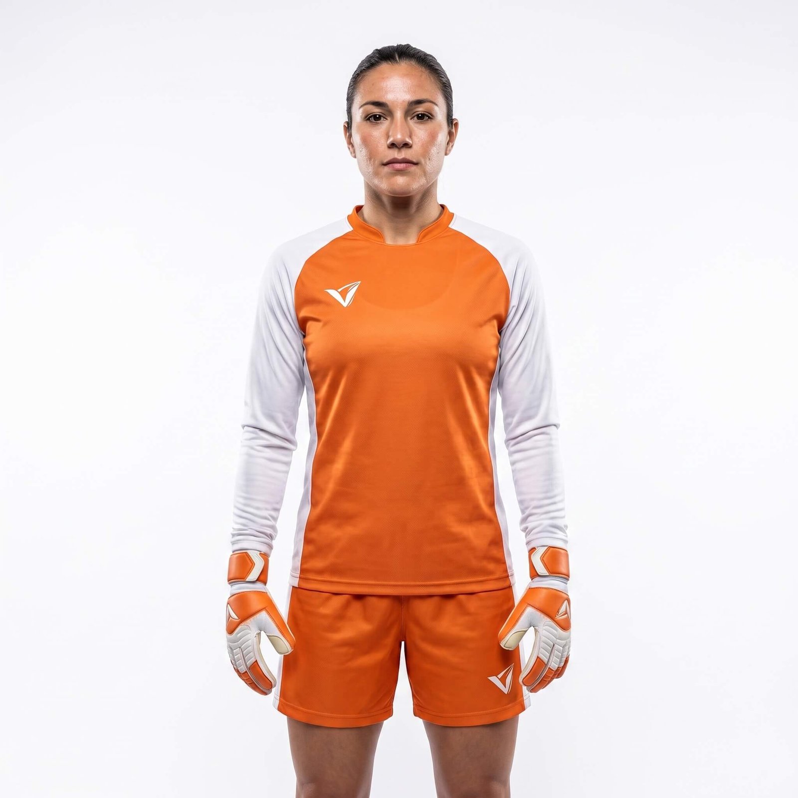 Velocity Goalkeeper Serie Unser nach Schweizer Ingenieurskunst entwickeltes Textilportfolio trägt die Vision Ihres Vereins in jeden Bereich des Spielfelds. Mit einer Größenauswahl von S bis 2XL und Optionen für Standard-, Technik- oder Jacquard-Stoffe bauen wir eine vollständige, maßgeschneiderte Identität für Ihr Team auf.