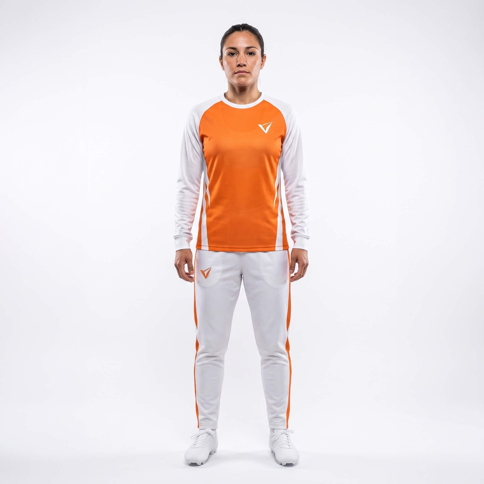 Vyron Velocity Serie Unser nach Schweizer Ingenieurskunst entwickeltes Textilportfolio trägt die Vision Ihres Vereins in jeden Bereich des Spielfelds. Mit einer Größenauswahl von S bis 2XL und Optionen für Standard-, Technik- oder Jacquard-Stoffe bauen wir eine vollständige, maßgeschneiderte Identität für Ihr Team auf.