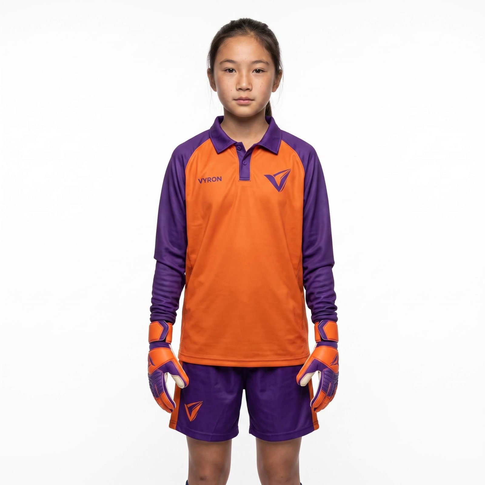 Elite Goalkeeper Serie Unser nach Schweizer Ingenieurskunst entwickeltes Textilportfolio trägt die Vision Ihres Vereins in jeden Bereich des Spielfelds. Mit einer Größenauswahl von S bis 2XL und Optionen für Standard-, Technik- oder Jacquard-Stoffe bauen wir eine vollständige, maßgeschneiderte Identität für Ihr Team auf.
