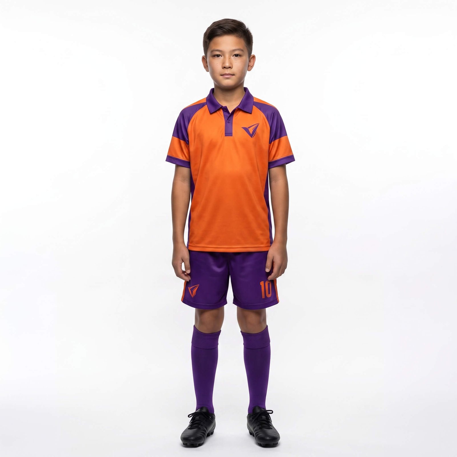 Vyron Elite Serie Unser nach Schweizer Ingenieurskunst entwickeltes Textilportfolio trägt die Vision Ihres Vereins in jeden Bereich des Spielfelds. Mit einer Größenauswahl von S bis 2XL und Optionen für Standard-, Technik- oder Jacquard-Stoffe bauen wir eine vollständige, maßgeschneiderte Identität für Ihr Team auf.